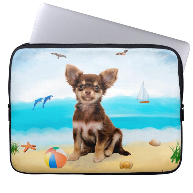 Chihuahua Dog op strand Laptop Sleeve (Voorkant)
