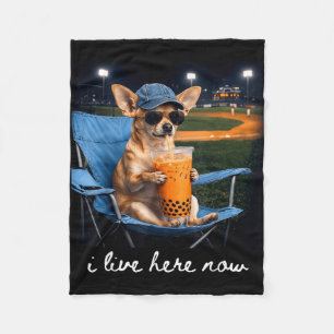Chihuahua drinkt ijskoffie honkbalveld live fleece deken