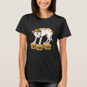 Chihuahua in Pet, balans tussen hamburgers en mens T-shirt