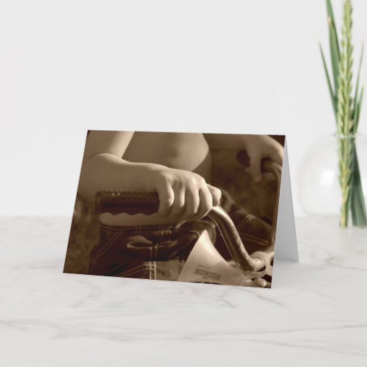 child hands on tricycle kaart (Voorkant)