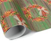 Chile Pepper Wreaths on Rustic Wood Pattern Cadeaupapier (Rol Hoek)