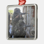 Chileense mariniers metalen ornament (Links)