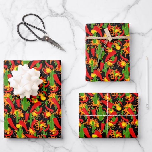Chili Peppers, Cactus en vlammen Crazy Patterned Inpakpapier Vel (Voorkant)