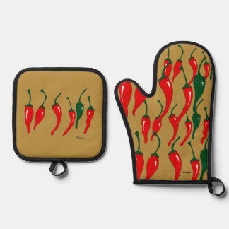 Chili Peppers Oven Mitt and Pot Holders Ovenwant & Pannenlap Set