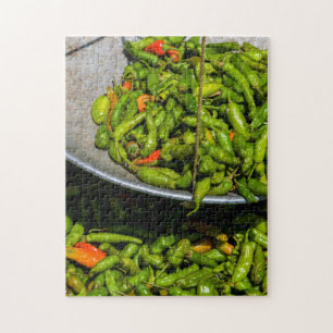Chili's te koop op de markt legpuzzel