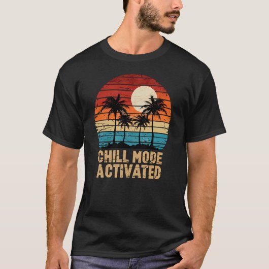 Chill Mode Activated Retro Sunset Palm Tree T-shirt (Voorkant)