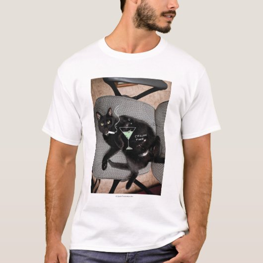 Chillax Cat T-shirt (Voorkant)