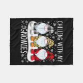 Chilling With My Gnomies Funny Group Of Gnomes Chr Fleece Deken (Voorkant (Horizontaal))