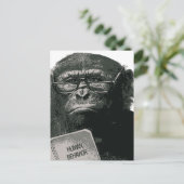 Chimp Reading Briefkaart (Staand voorkant)
