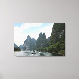 China, Guilin, Li-rivier, Rivierboten liggen langs Canvas Afdruk