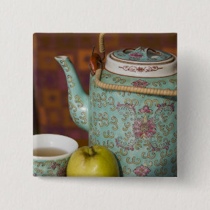 China, Hong Kong. Traditionele Chinese theepot & 2 Vierkante Button 5,1 Cm