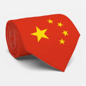 China past vlag stropdas aan (Opgerold)