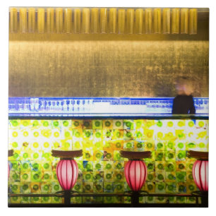 China, Shanghai. Bar in de Xin Tian Di bar 2 Tegeltje