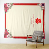 Chinese bruiloft rode bloementhee ceremonie achter wandkleed (In Situ (horizontaal))