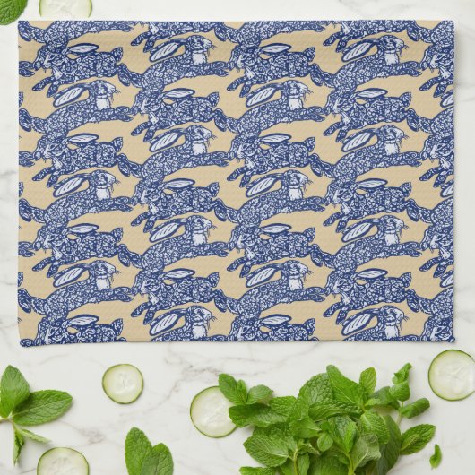 Chinoiserie Blue White Tan Rabbit Bunny Pattern Theedoek (Gevouwen)