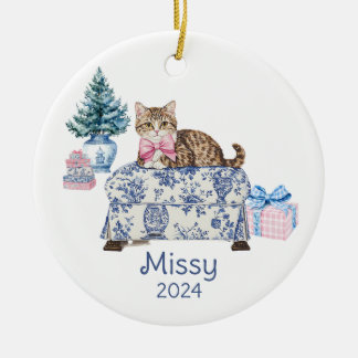 Chinoiserie Kat Naam en Jaar Keramisch Ornament