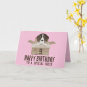 Chiot nièce dans boîte Carte d'anniversaire (Fleur jaune)