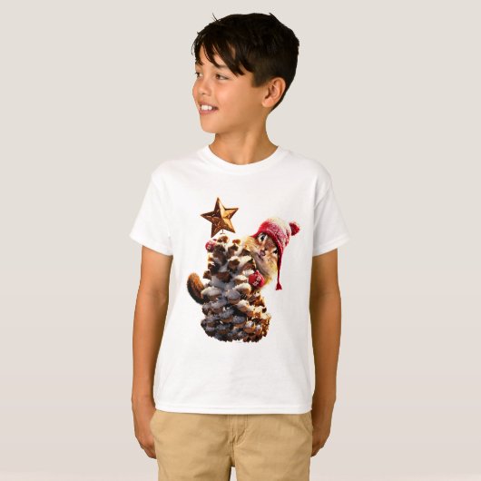 Chipmunk met een pijnkanonboom t-shirt (Voorkant volledig)