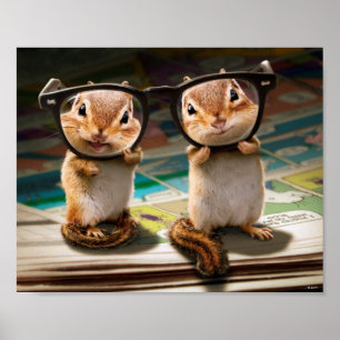 Chipmunks in leesbril poster