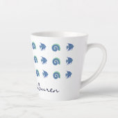 Chique Blauwe en Witte Visschelpen Beach House Latte Mok (Rechts)