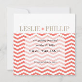 Chique Chevron Monogram Save the Date | koraalrood (Achterkant)