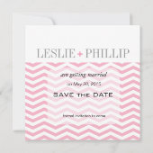 Chique Chevron Monogram Save the Date | roze (Achterkant)