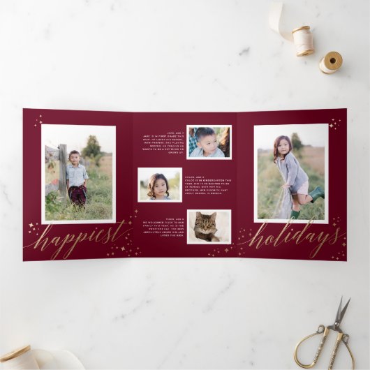 Chique gouden sterrenstof Trifold Maroon Kerstmis Drieluik Uitnodiging (Binnen)
