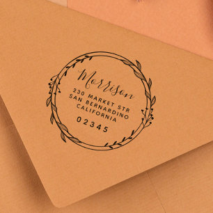Chique met de hand getekende krans script naam ret rubberstempel