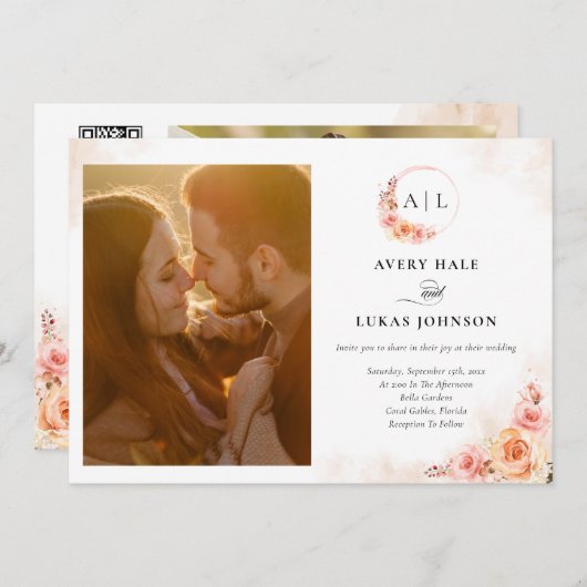 Chique Perzik Blush Bloemen Monogram Foto Bruiloft Kaart (Voorkant / Achterkant)
