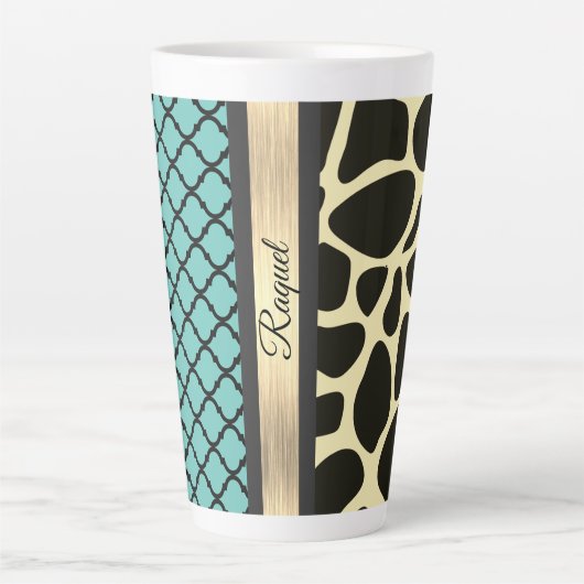 Chique Quartrefoil Giraffe Print gepersonaliseerd Latte Mok (Voorkant)