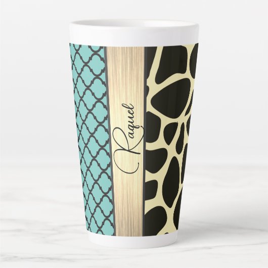 Chique Quartrefoil Giraffe Print gepersonaliseerd Latte Mok (Voorkant)