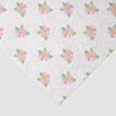 Chique roze Rozen op getextureerd wit tissuepapier (Detail)