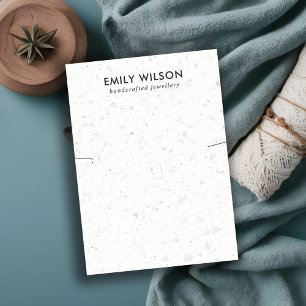 CHIQUE WIT GRIJS TERRAZZO KETTING ARMBAND DISPLAY VISITEKAARTJE