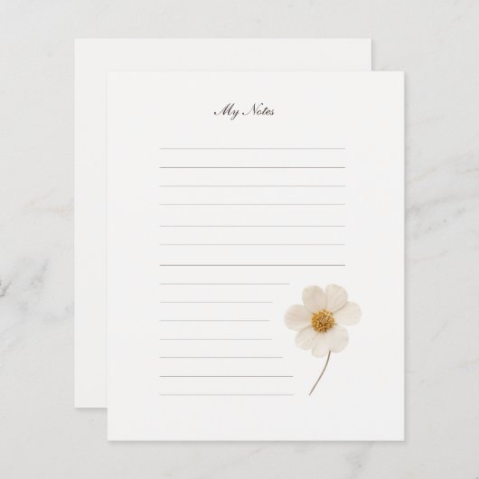 Chique witte geperste bloem in gevoerd briefpapier (Voorkant / Achterkant)