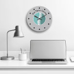 Chiropracteur - Horloges murales de bureau personn<br><div class="desc">Horloge murale personnalisée pour un bureau Chiropractor vous pouvez customiser en ligne en remplaçant notre texte par le nom de votre clinique de colonne vertébrale ou professionnel Chiropractor. Créé avec un logo de colonne vertébrale, vous pouvez utiliser sur nos horloges ou remplacer par votre propre logo de chiropratique ou graphique....</div>