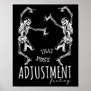 Chiropractor dansende skeletten die na aanpassing poster