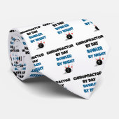 Chiropractor houdt van bowlen stropdas (Opgerold)