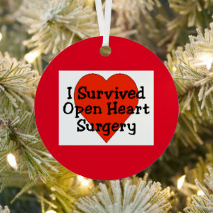 Chirurgie cardiaque survécue Ornement métallique
