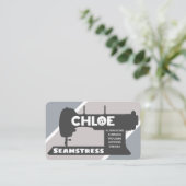 Chloe Seamstress Carte de visite (Debout devant)