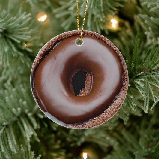 Chocolade Frosted Donut gepersonaliseerd Keramisch Ornament (Boom)