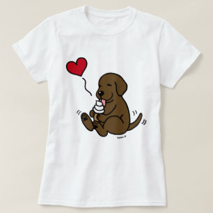 Chocolade Lab schopend ijskap met rood hart T-shirt