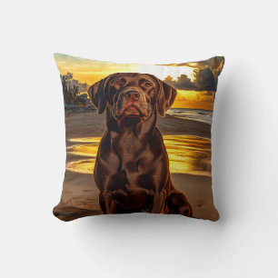 Chocolade Labrador bij zonsondergang Kussen