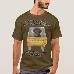 Chocolade Labrador-hond rijdt vrachtwagen T-shirt