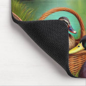 Chocolade Labrador Puppy bij een meer met eenden Muismat (Hoek)