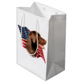 Chocolade Labrador Retriever Amerikaanse vlag Medium Cadeauzakje (Achterkant Gekanteld)