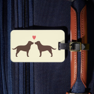 Chocolade Labrador Retrievers met Hart Bagagelabel