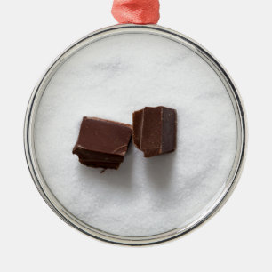 Chocolade met suiker als achtergrond metalen ornament