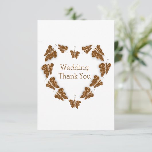 Chocoladekleurige vlinders ontwerp bruiloft bedankkaart (Staand voorkant)