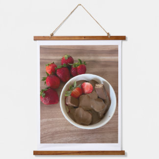 Chocoladeondergedompelde Aardbeien Bliss Hangend Wandkleed