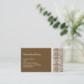 Chocolat et carte de visite blanc de damassé (Debout devant)